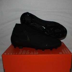 (New) Nike Phantom VSN Elite DF FG (Men 9 Wmns 11)